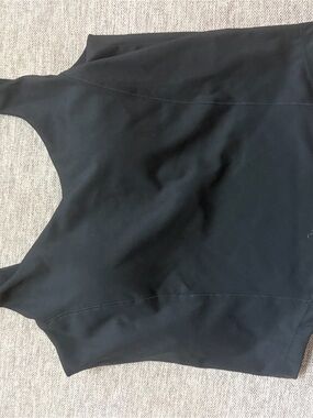 Women's Black Cropped Tank Top - Smooth Stretch Fit